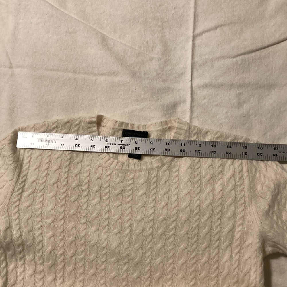 Express Design Studio Sweater - Picture 4 of 7